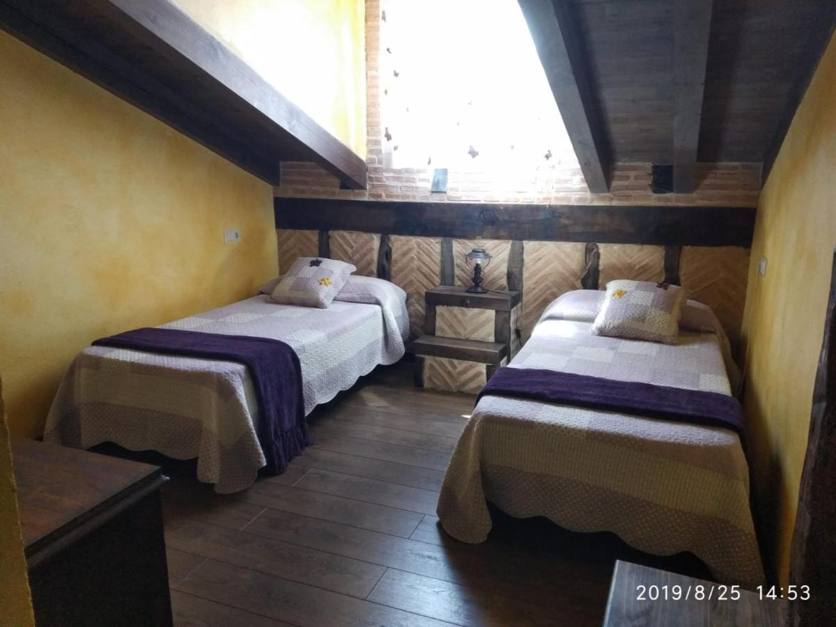 Casa Rural La Charolesa Aguilera Bagian luar foto