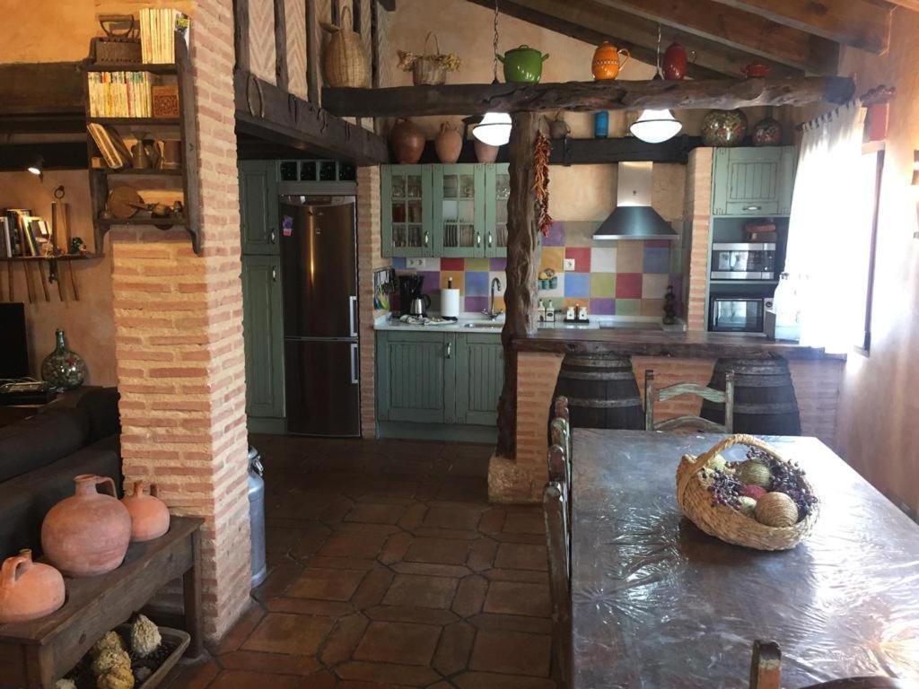 Casa Rural La Charolesa Aguilera Bagian luar foto